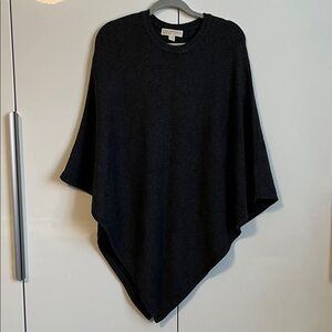 MICHAEL KORS NWOT Charcoal Grey Knit Poncho Sweater Scarf, Size M